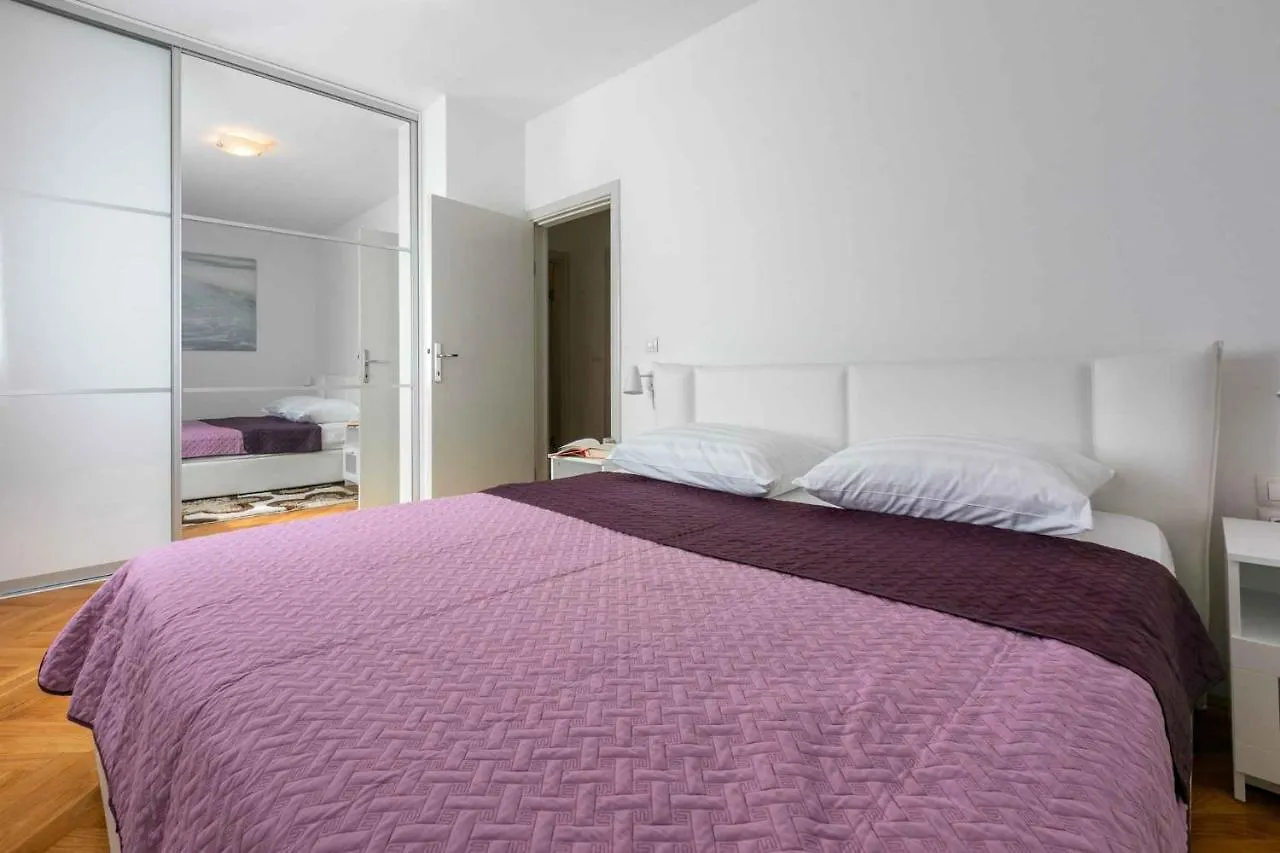 Apartment In Crikvenica 41684