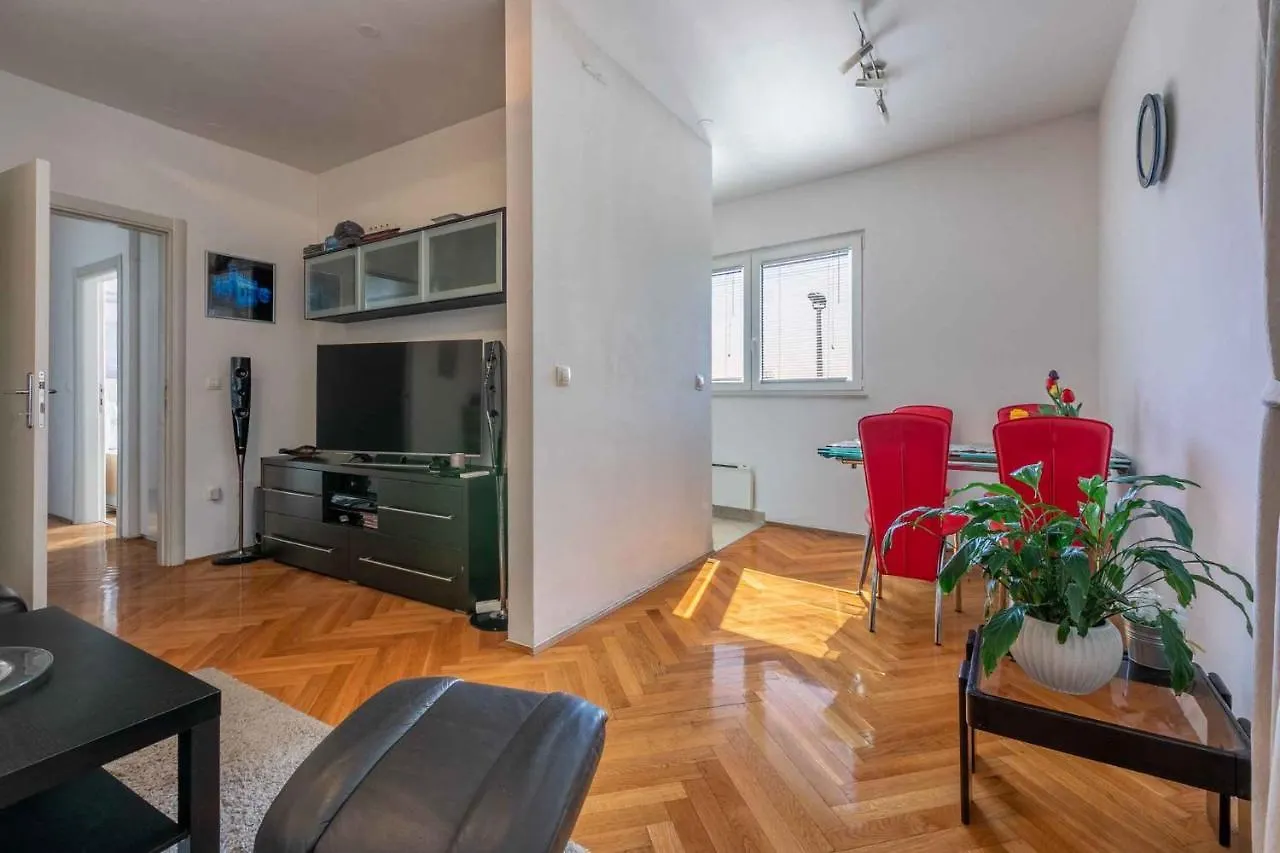 Apartment In Crikvenica 41684